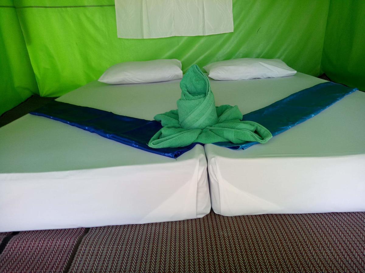 Koh Ngai Camping Restaurant @ Bar Екстер'єр фото