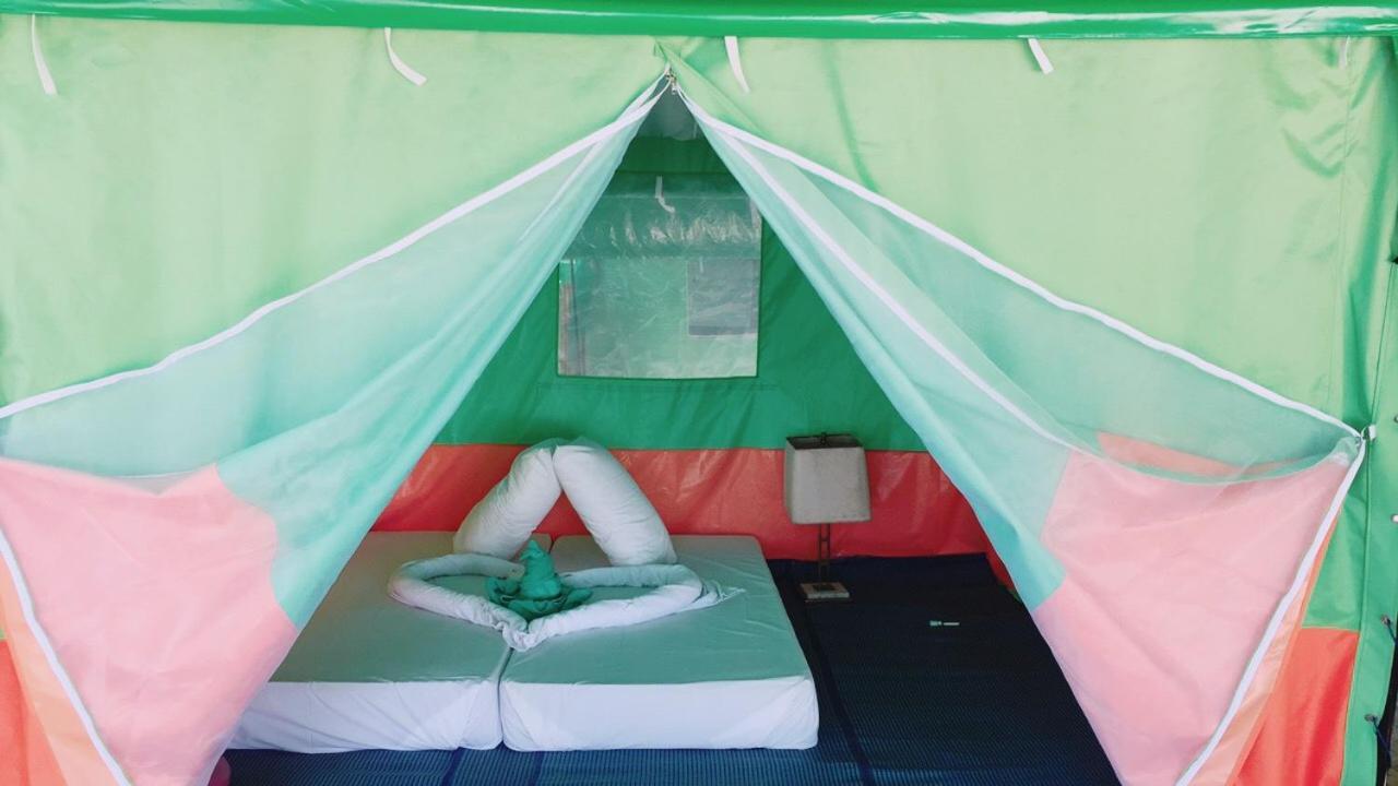 Koh Ngai Camping Restaurant @ Bar Екстер'єр фото